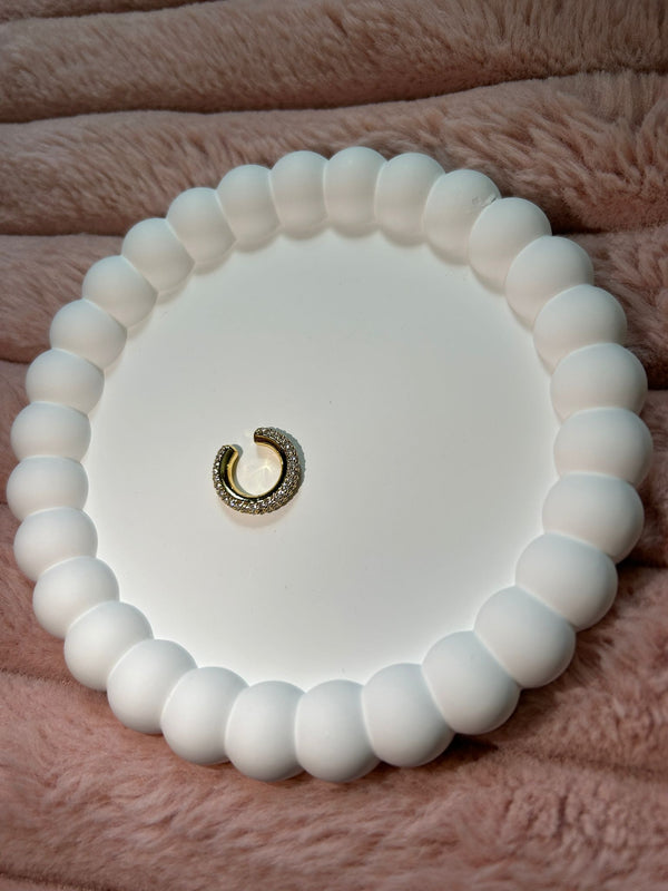 Isabella Earcuff